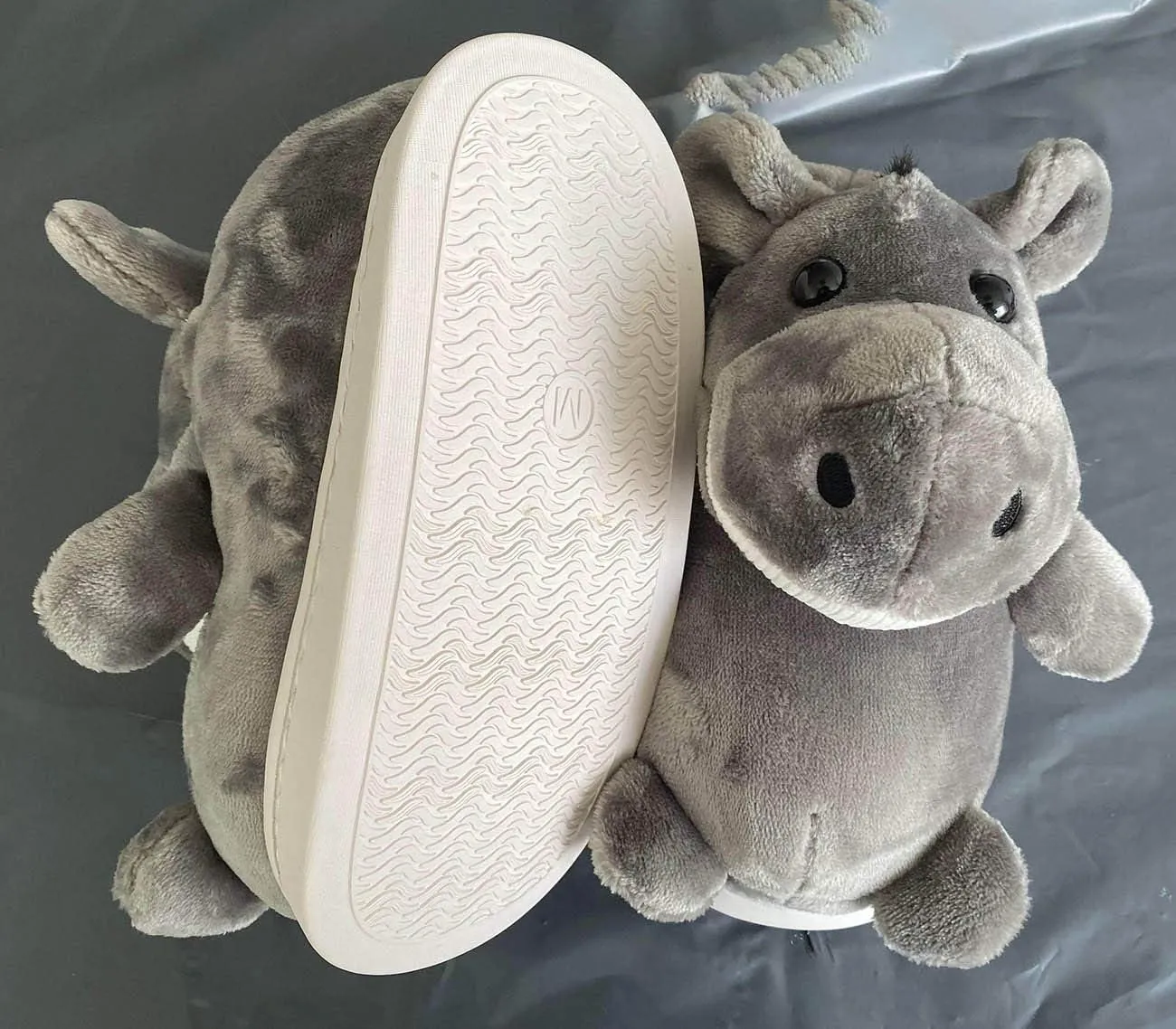 Adult Unisex Winter Warm Plush Animal Slippers,Soft Cozy Animal Styling Design Short Flannel Home Shoes,Animal Shaped Plush Booties,Carpet Slippers,Non-Slip Bedroom Shoes