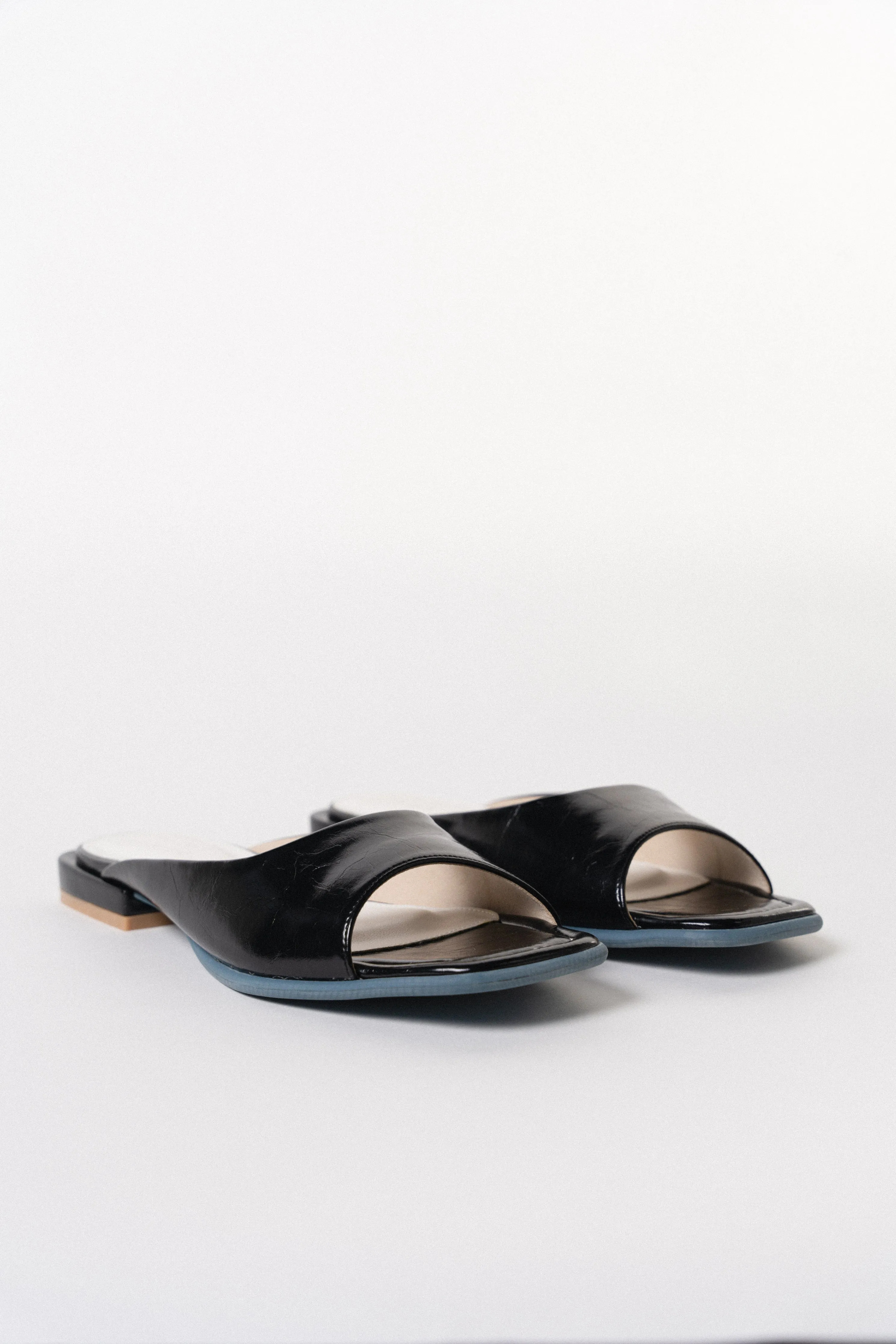 Aurora Flat Mules (Black)