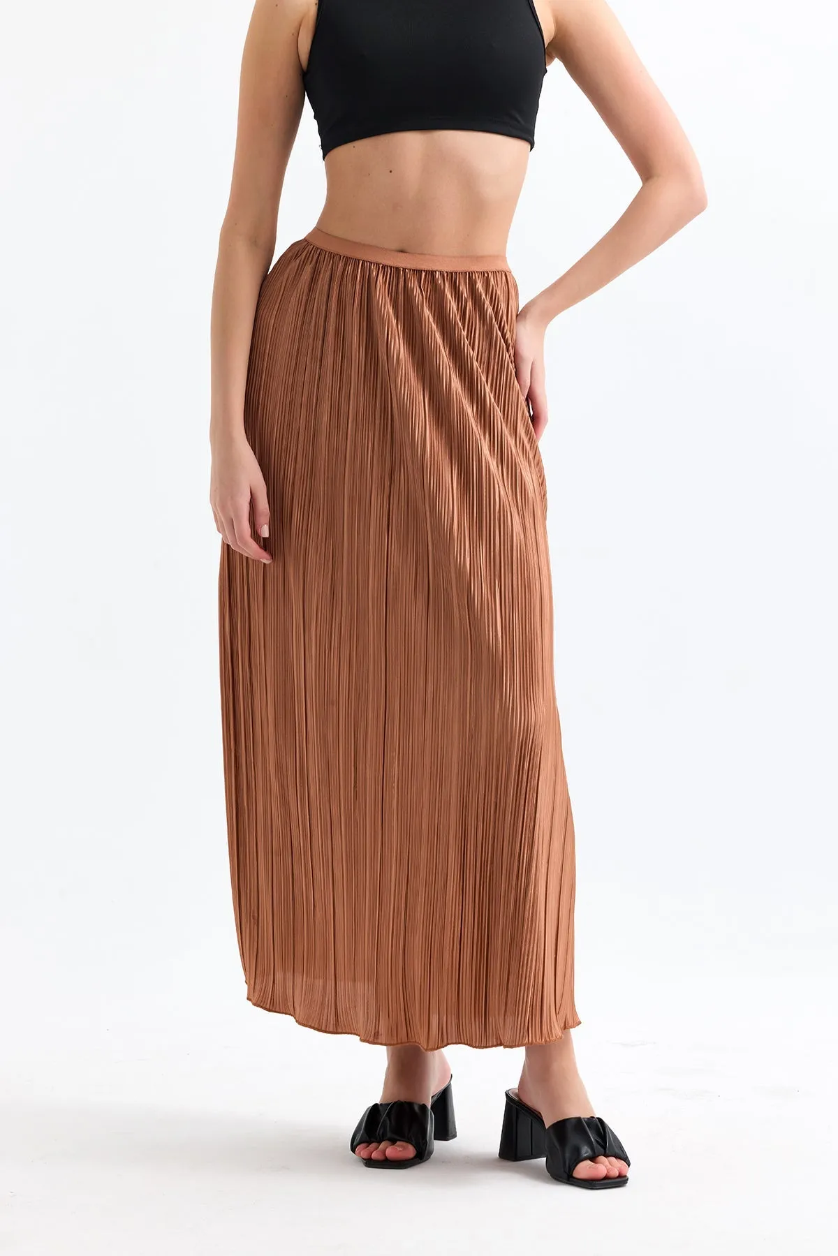 Classic Pleated Midi Skirt in Mokko