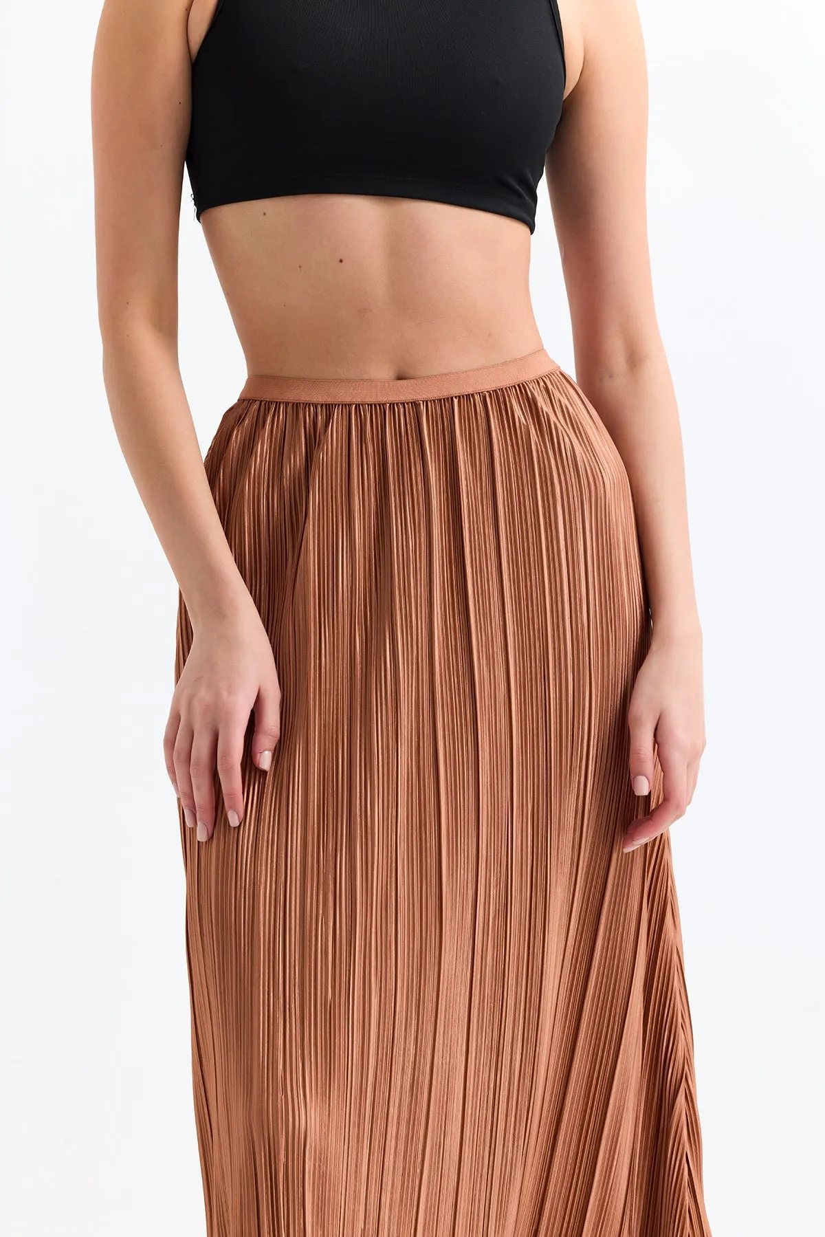 Classic Pleated Midi Skirt in Mokko