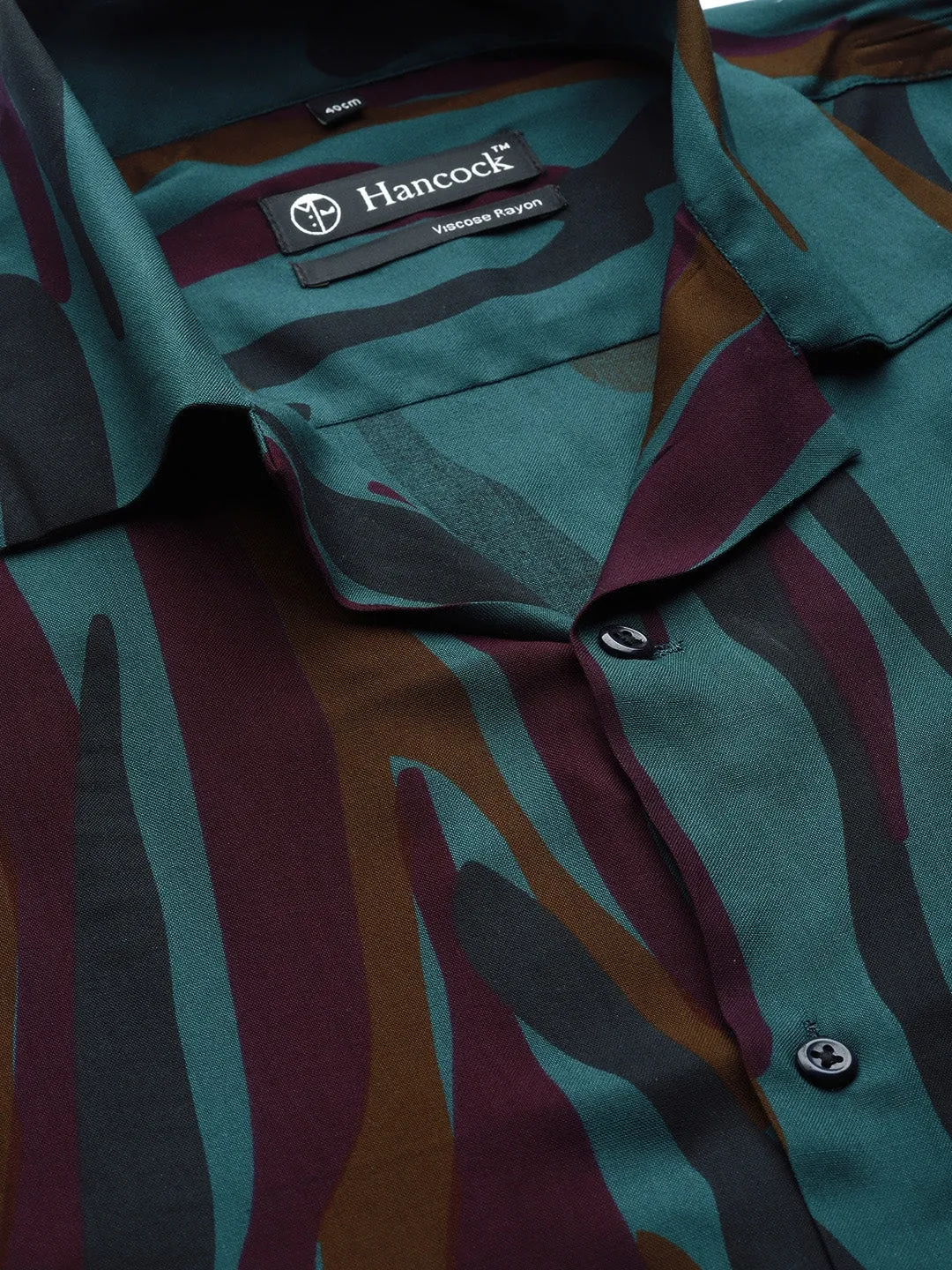 Men BGreen & Black Printed Viscose Rayon Relaxed Fit Casual Resort Shirt