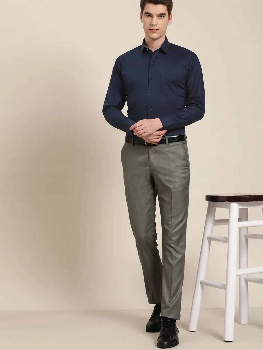 Men Navy Solid Pure Cotton Slim Fit Formal Shirt