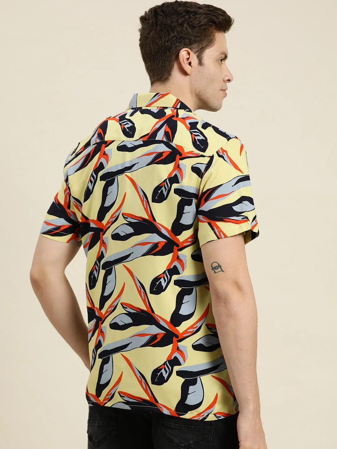 Men Yellow-Navy Prints Viscose Rayon Relaxed Fit Casual Resort Shirt