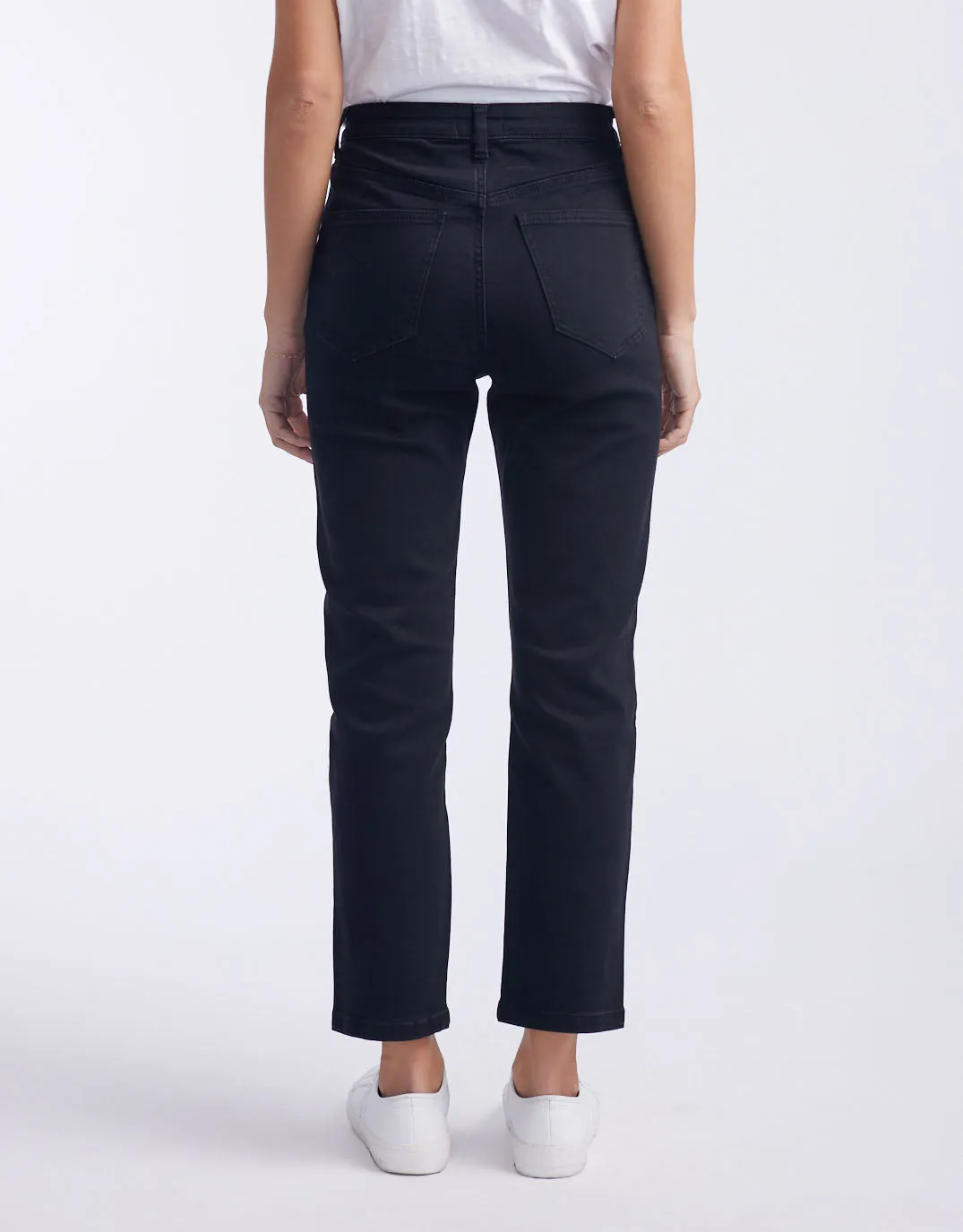 Noelle Straight Leg Jean - Black