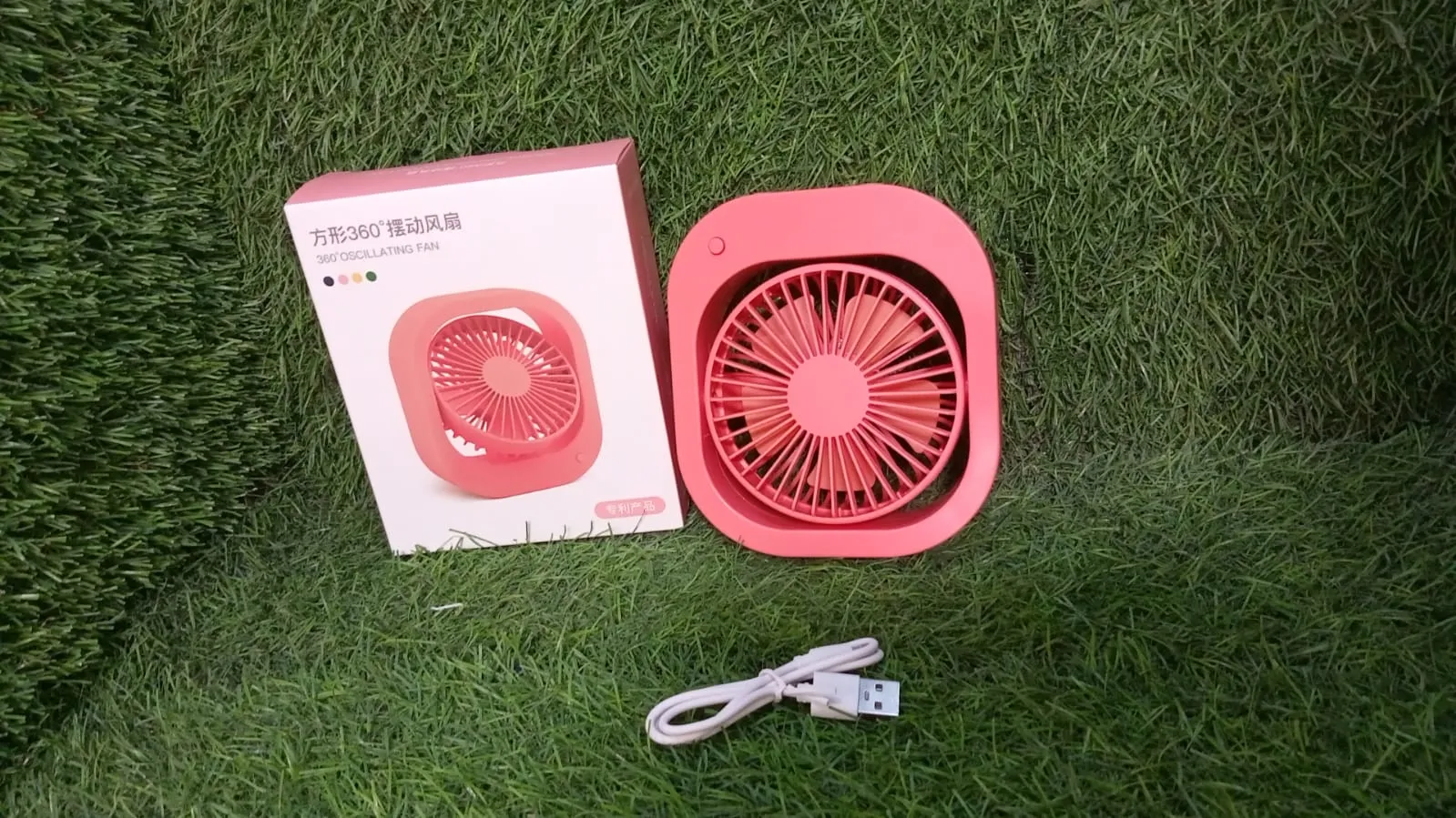 Portable USB Fan - Rechargeable Fan with 2 Speeds, 180 Rotating Rechargeable Fan, Quiet Personal Fan for Travel in the Car Outdoors (Battery Not Include)