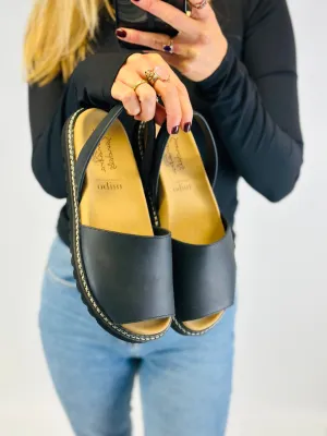 SAMPLE SALE Black Leather Ergonomic Avarcas size 39