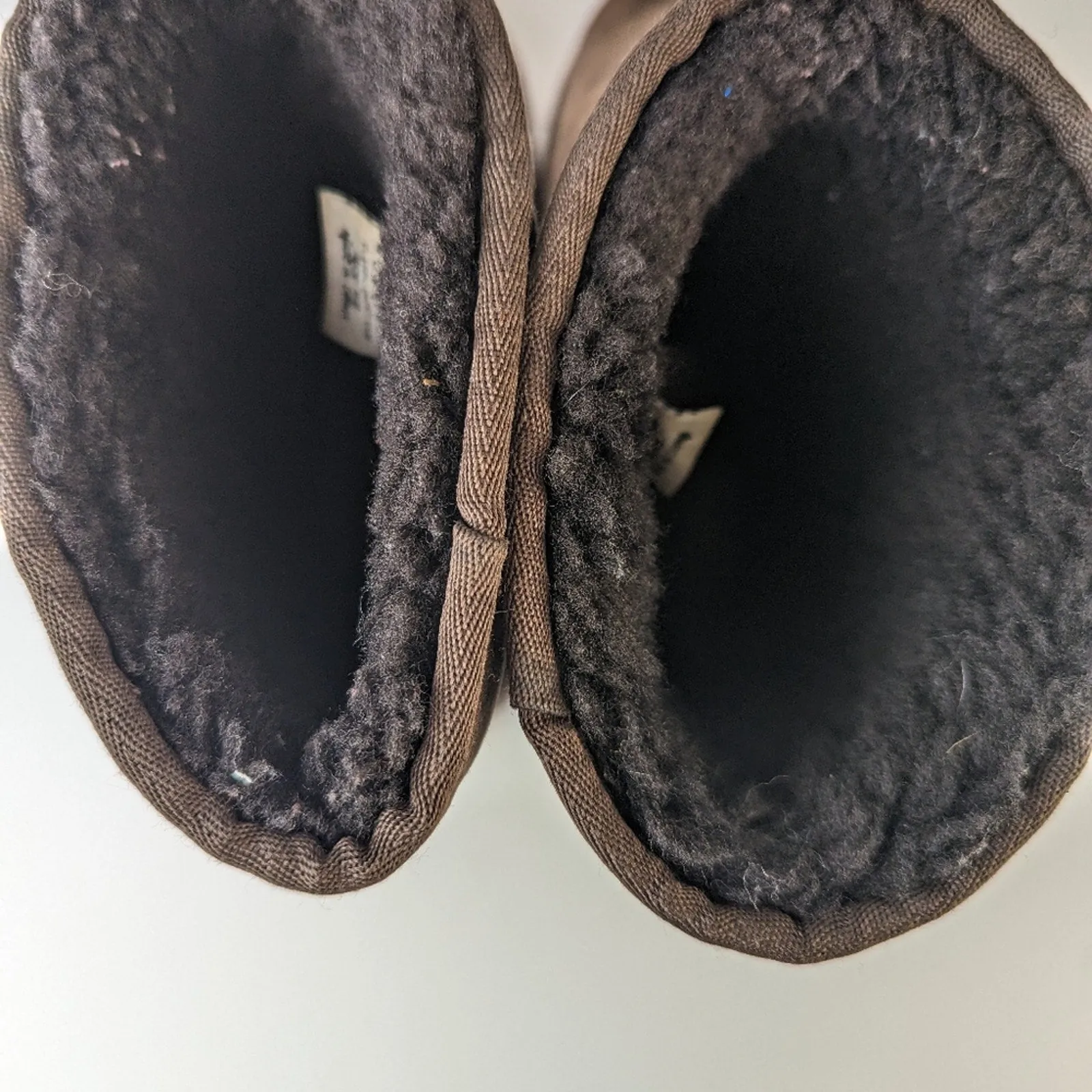 UGG  Australia Classic Short Boots - 9
